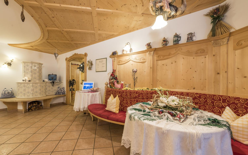Public Area, Hotel La Pineta, Bolzano