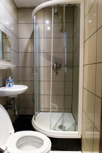 Bathroom 2, City Hotel, Hamburg