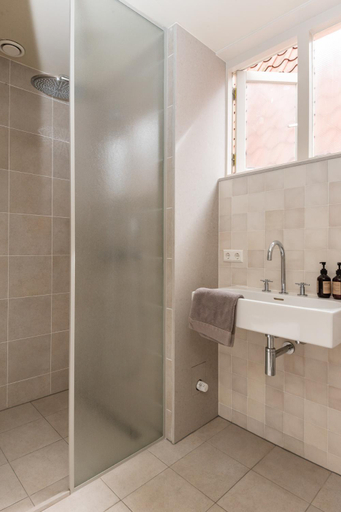 Bathroom 2, HARBOR HOUSE ZEELAND - nl, Goes