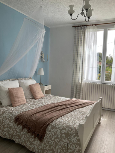 Bedroom 2, B&B at 3 La Brionniere, Vendée