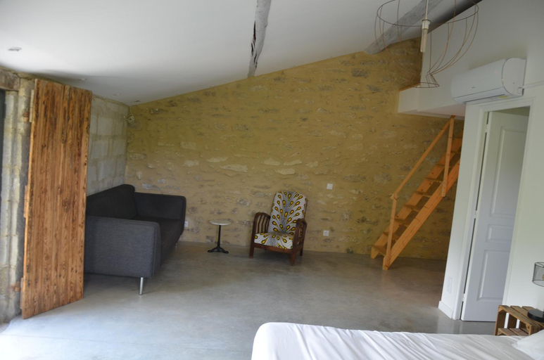 Bedroom 5, Mas de la Gramillère, Bouches-du-Rhône