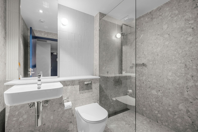 Bathroom 4, Yallungah Boutique Hotel by Travellers, Orange