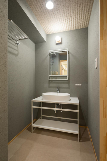 Bathroom 4, Koyado Uraku, Nishinomiya