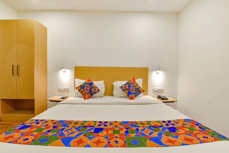 Bedroom 3, FabHotel NY Townhouse, Ahmadabad