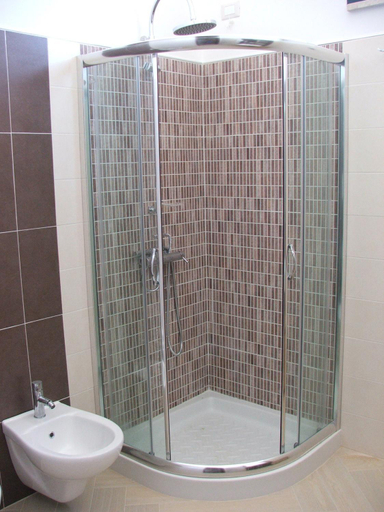 Bathroom, Masseria Montevergine, Lecce
