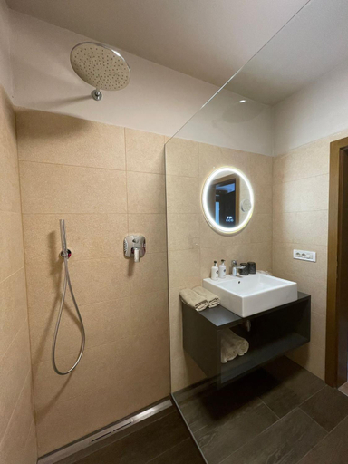 Bathroom 4, Hotel Residence MaVie, Bolzano