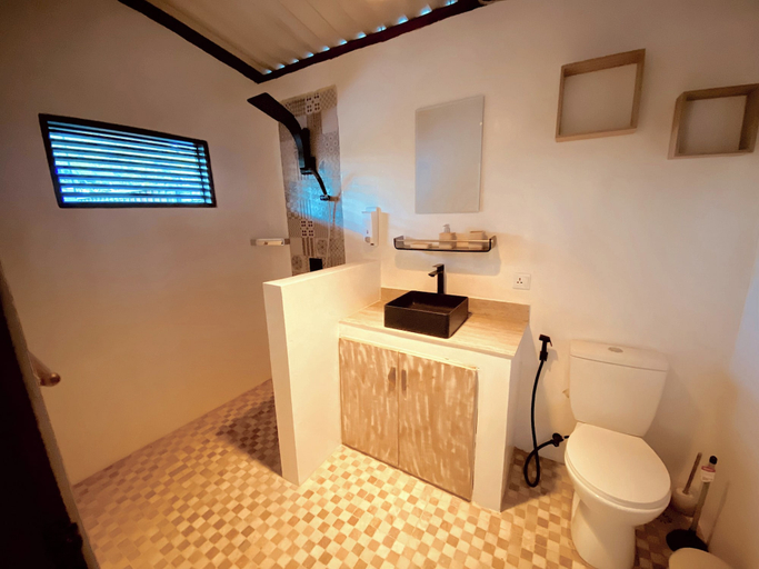 Bathroom 4, Ekas Beach View Villa, Lombok