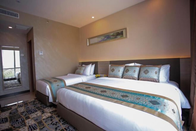 Bedroom 12