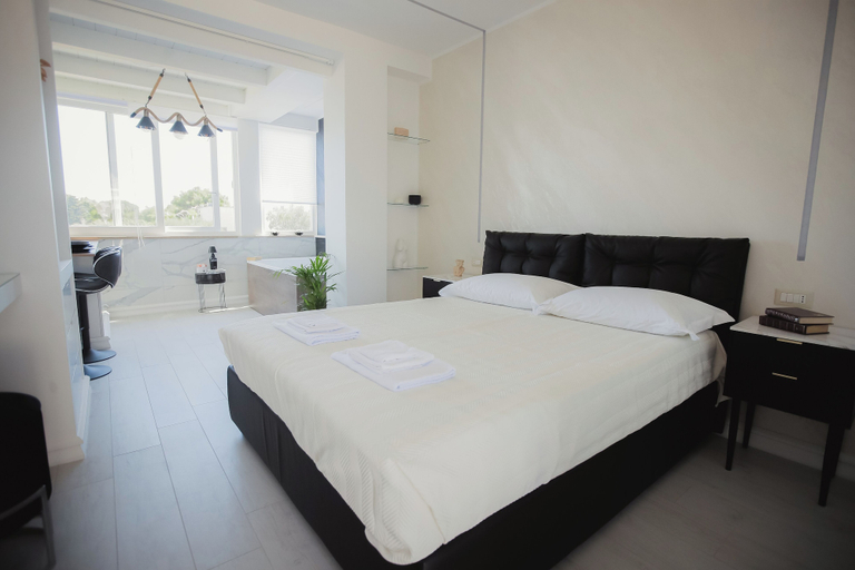 Bedroom 3, B&B LA PERLA NERA, Brindisi