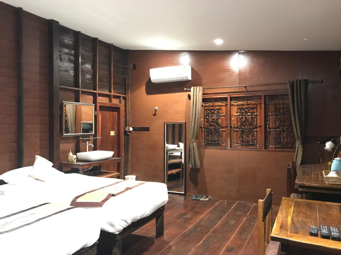 Bedroom 11