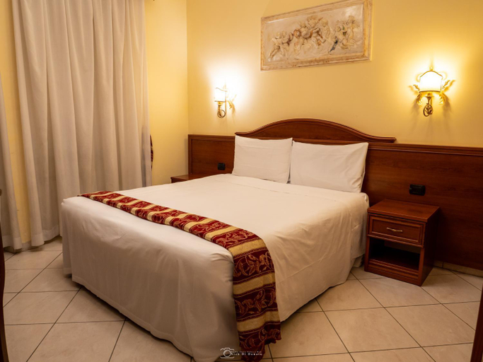Others 4, Alla Basilica Rooms, Rome