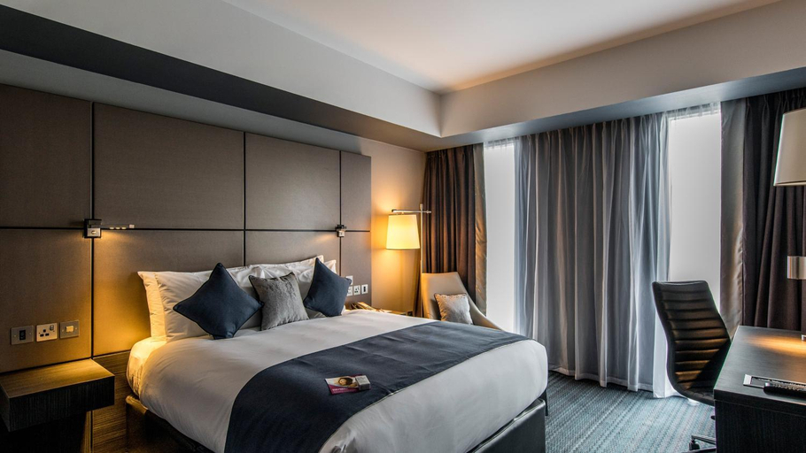 Bedroom 30