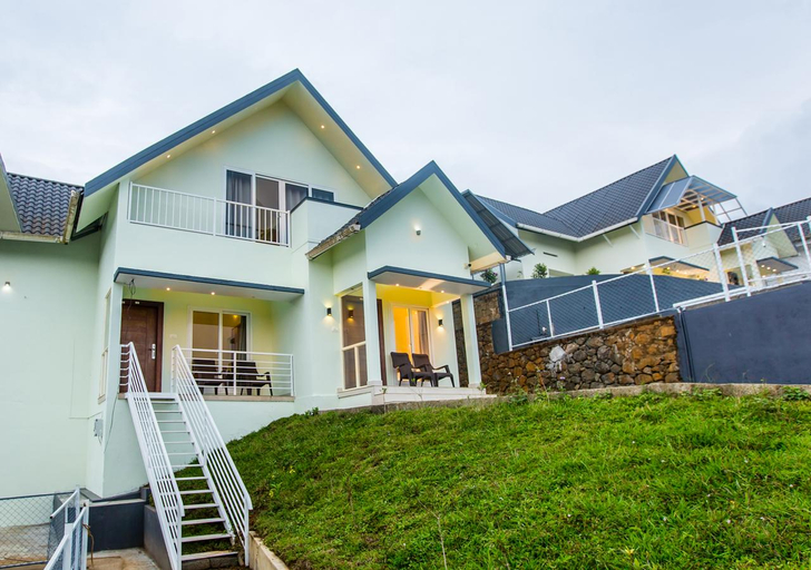 Others 4, Nexstay Mount Tales, Idukki