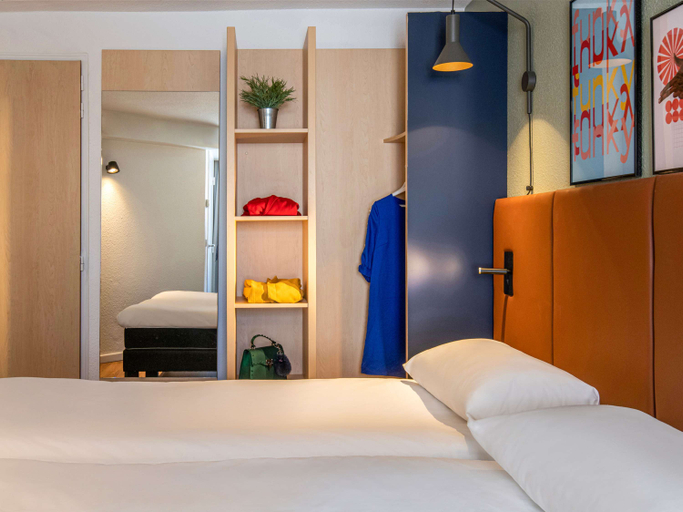 Bedroom 3, ibis Cannes Centre, Alpes-Maritimes