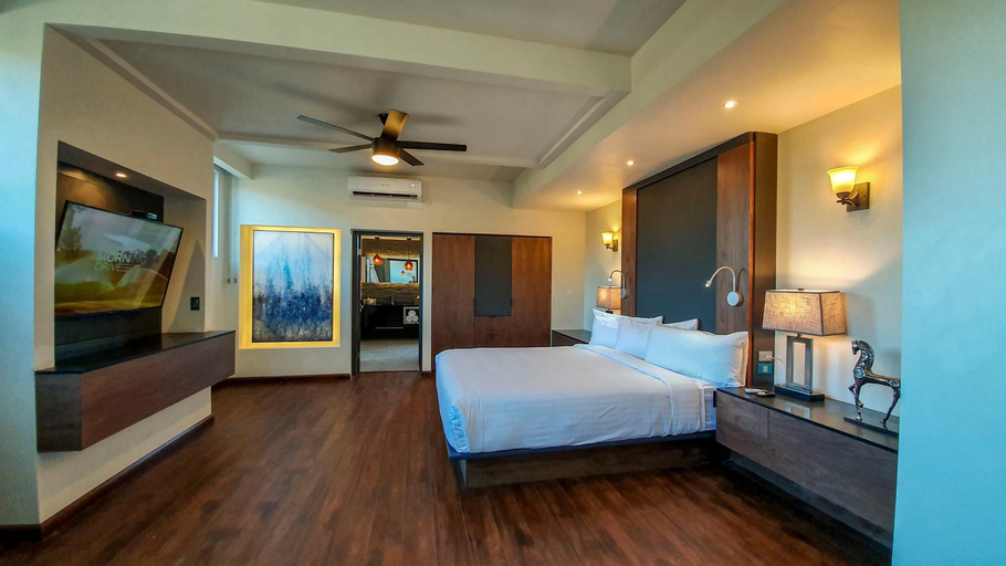 Bedroom 13