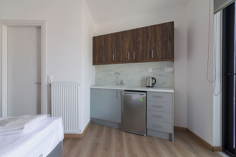 Others 5, Leochares Lifestyle Apartments, Attica