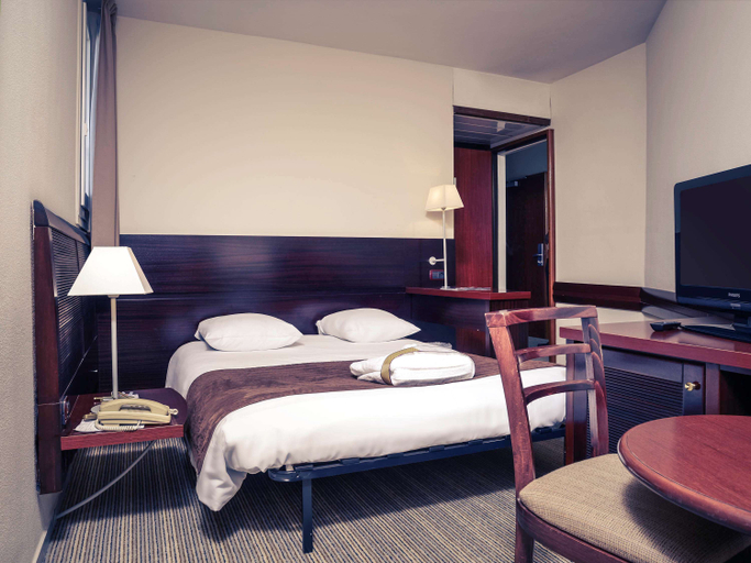 Bedroom 3, Mercure La Grande Motte Port Hotel, Hérault