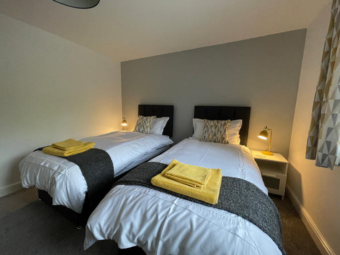 Others 2, Cosy & Comfortable Apt w/Parking, Nottinghamshire