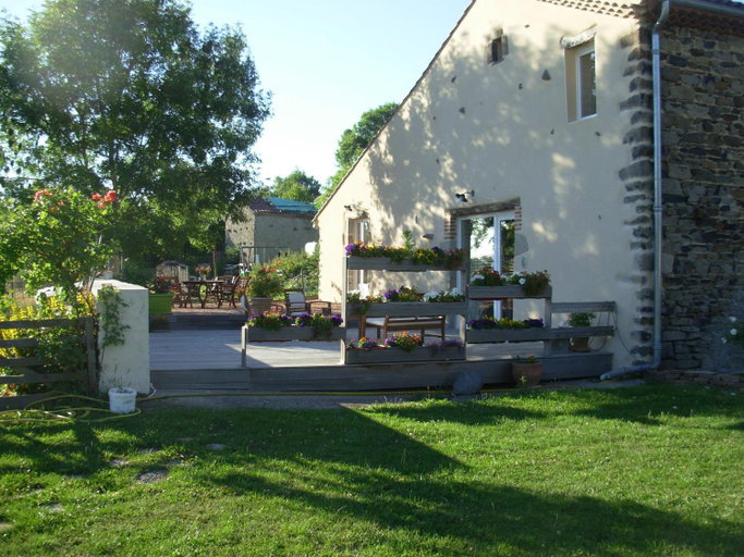 Exterior & Views 1, Le Jardin des Pierres Brunes, Puy-de-Dôme