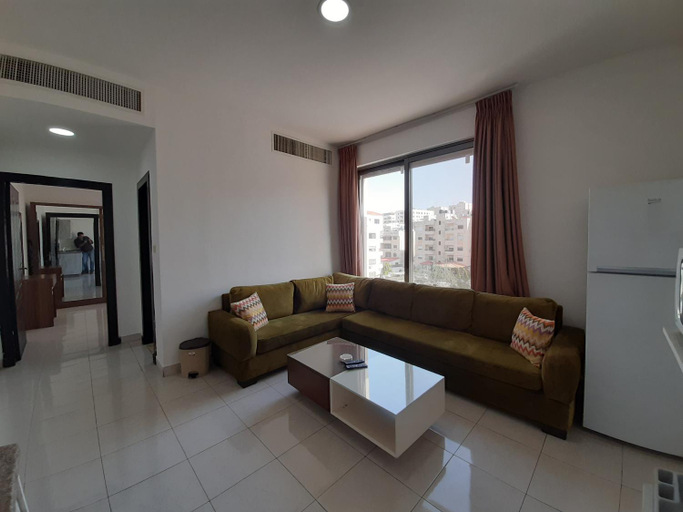 Others 3, Furnished Apartments Near McDonald's Al-Madina Al-Monawara St, Salt
