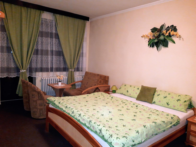 Bedroom 2, Penzion u Simona, Poprad