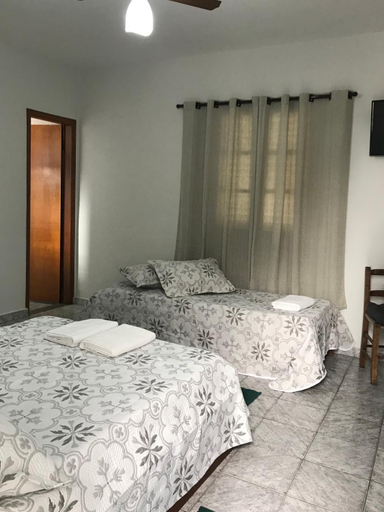 Bedroom 2, Hotel Sion, Monte Sião