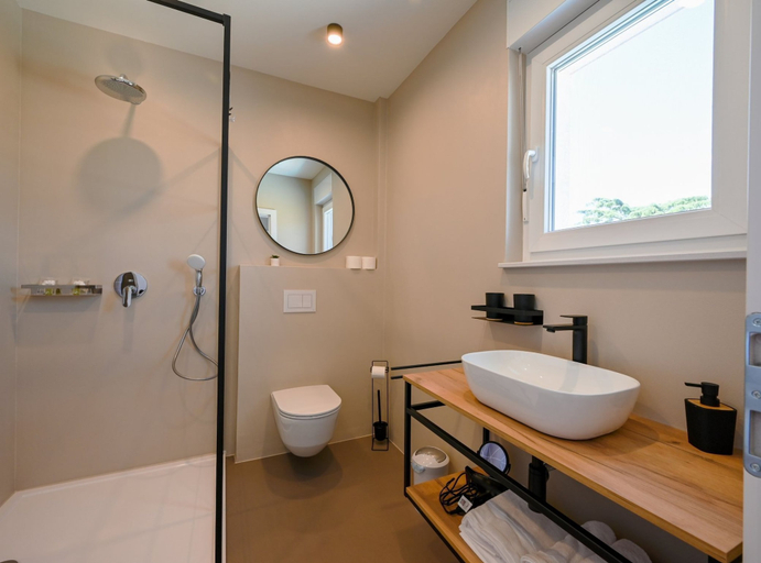 Bathroom 4, Matohanci Dazzling Villa With Pool, Kanfanar