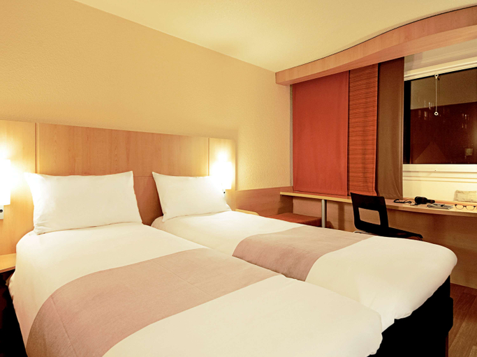Bedroom 4, ibis Marne la Vallée Champs, Seine-et-Marne