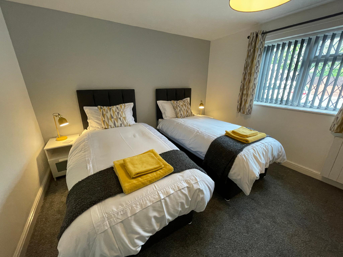 Others 5, Cosy & Comfortable Apt w/Parking, Nottinghamshire
