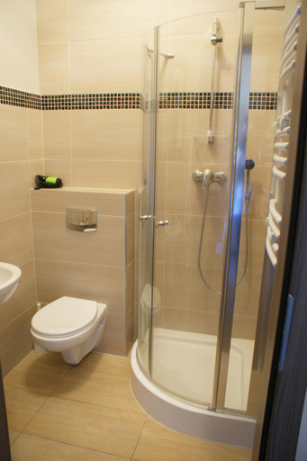 Bathroom 2, Alpejski Zieleniec, Kłodzko