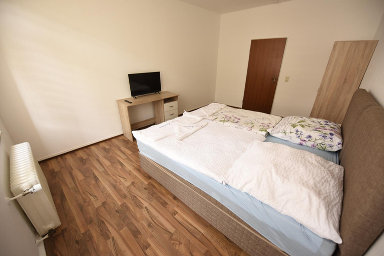 Bedroom 16