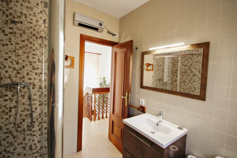 Bathroom 4, Celia - oceanfront villa in Costa Blanca, Alicante