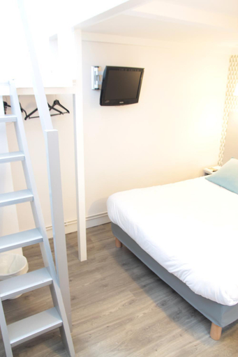 Bedroom 2, Au Patio Morand, Rhône