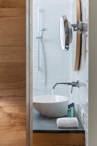 Bathroom 2, AQUA DOME, Imst