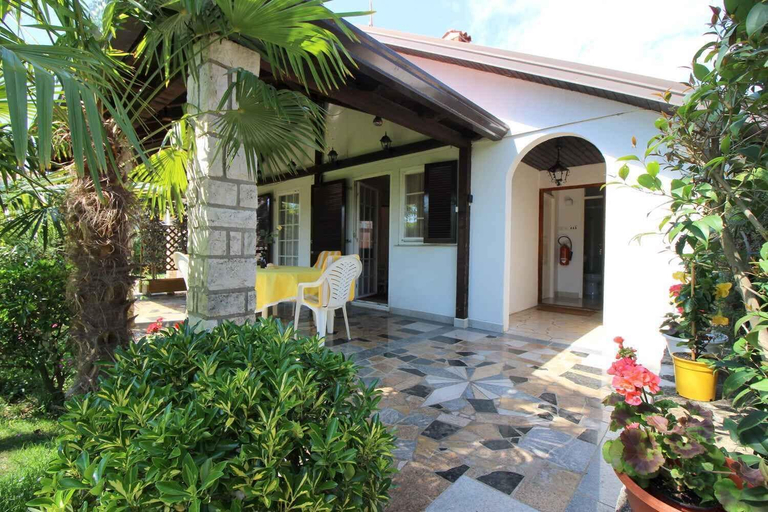 Exterior & Views, Bungalow mit Schönem Garten und Klimaanlage, Poreč