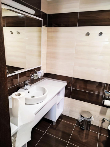 Bathroom 3, Готель-ресторан "Олеся", Berehivs'kyi