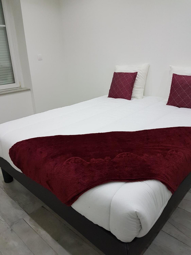 Bedroom 12