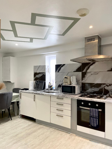 Others 4, Stanton - Impeccable and Stylish 1 Bedroom, London