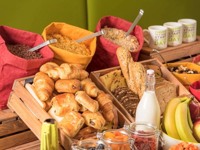 Food & Drinks 3, ibis Styles Birmingham Oldbury, Sandwell