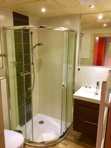 Bathroom 3, Apfelwirt, Hartberg-Fürstenfeld