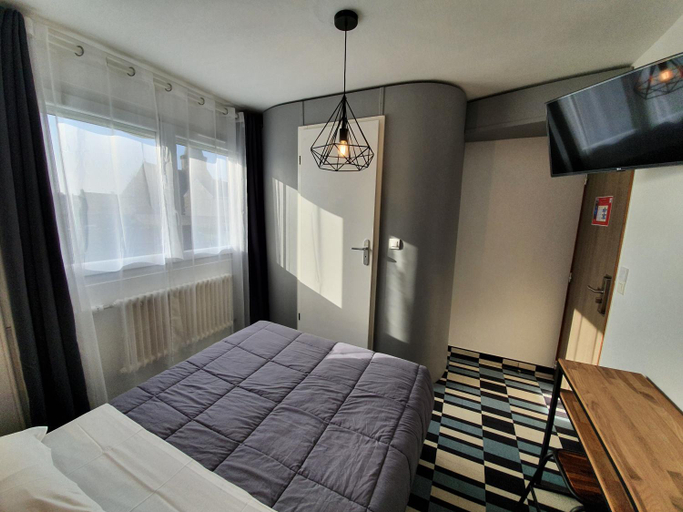 Bedroom 3, Hotel Les Pieux - Cotentin, Manche