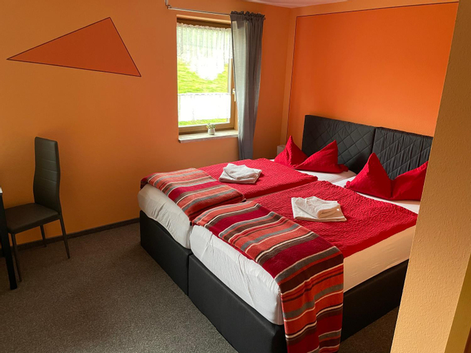 Bedroom 14