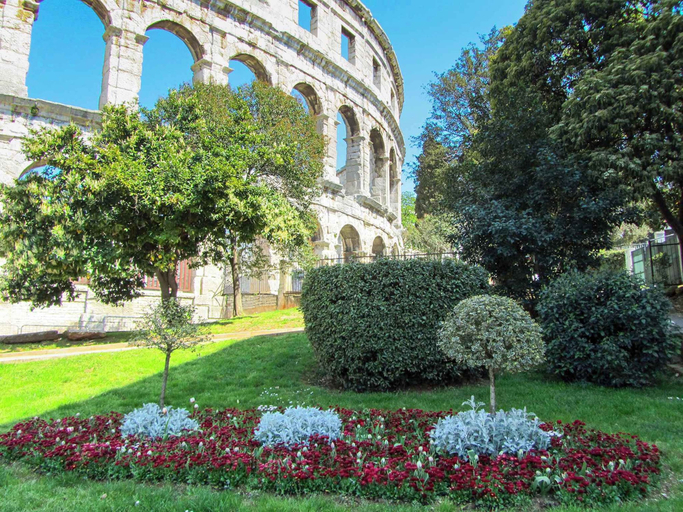 Others 5, Studio Studio mit Terrasse und Internet, Pula