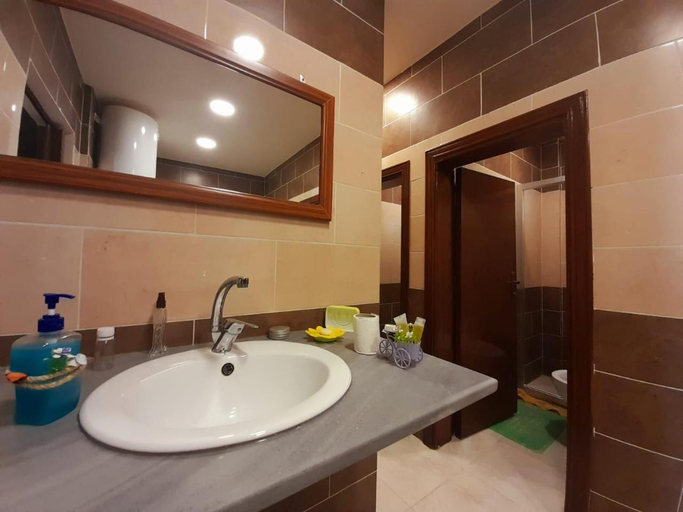 Bathroom 3, Petra Cabin Inn Hostel&Resturant, Wadi Musa