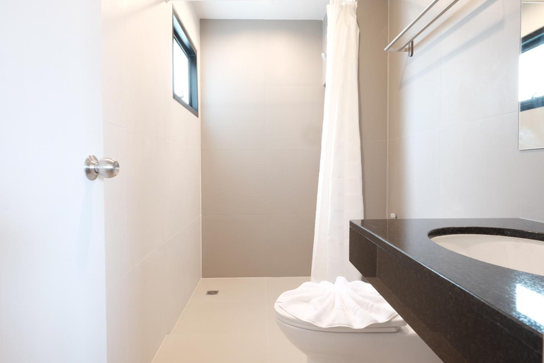 Bathroom 4, Maleesa Place Hua Hin, Hua Hin