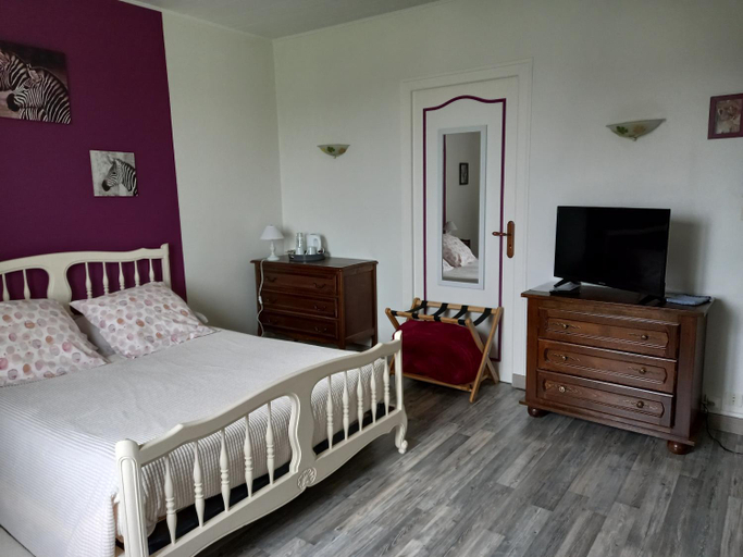 Others 2, LE LOGIS DE L'ETORE, Charente-Maritime