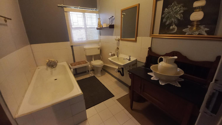 Bathroom, Kameel Rust and Vrede B & B, Camping and Venue, Dr Ruth Segomotsi Mompati