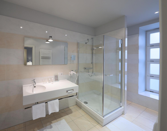 Bathroom 5