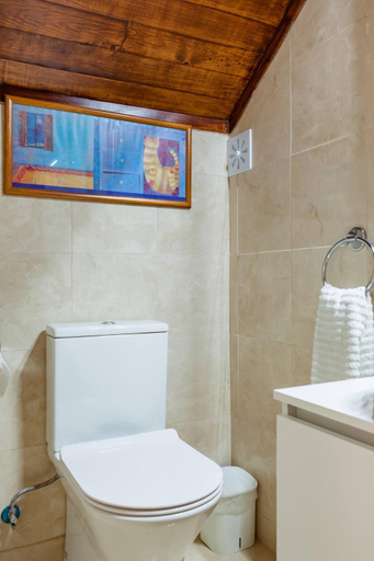 Bathroom, Traditional Villa In S Pedro , ESTORIL, Cascais