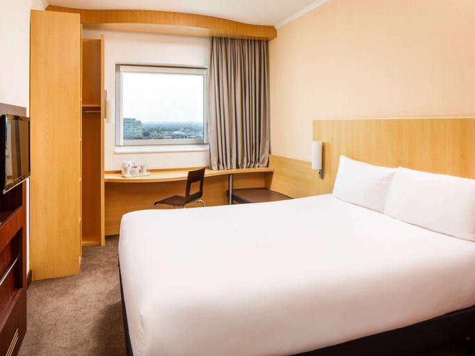 Bedroom 4, ibis Nottingham Centre, Nottingham